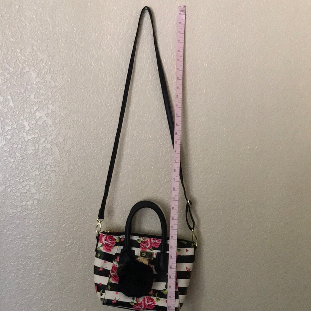 Purse - Picture 5 of 6